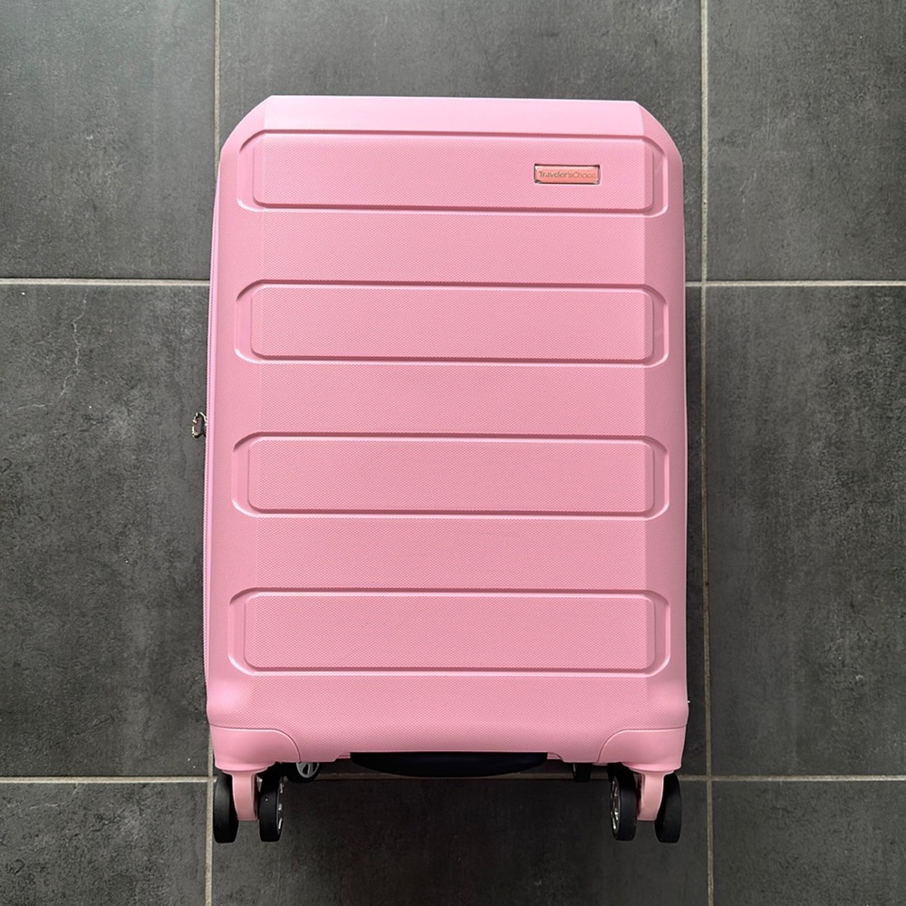 Travelers Choice Pagosa Pink Hardshell Expandable Spinner Wheel Carry-on Luggage
